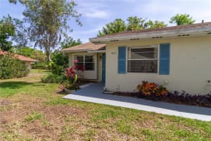 402 LAKE POINT COURT, SUN CITY CENTER, FL 33573 Sold 05/13/25
