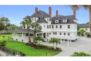 110 SPRING BOULEVARD, TARPON SPRINGS, FL 34689 Sold 01/17/25