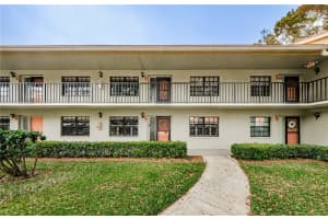 2040 LAKEVIEW DRIVE, CLEARWATER, FL 33763 Sold 04/15/24