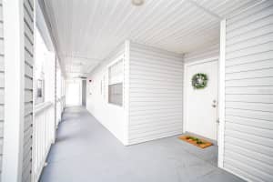 6939 STONES THROW CIRCLE, ST PETERSBURG, FL 33710 Sold 06/03/24