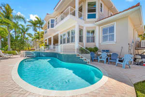 307 MIDWAY ISLAND, CLEARWATER, FL 33767 Sold 11/18/24