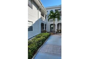 6939 STONES THROW CIRCLE, ST PETERSBURG, FL 33710 Sold 10/25/24