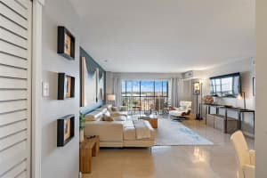 10355 PARADISE BOULEVARD, TREASURE ISLAND, FL 33706 Sold 07/16/24
