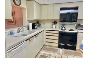 3062 EASTLAND BOULEVARD, CLEARWATER, FL 33761 Sold 10/14/24