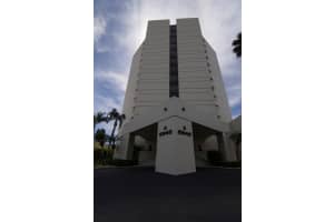 5940 PELICAN BAY PLAZA, GULFPORT, FL 33707 Sold 07/09/24