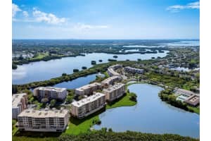 6425 SHORELINE DRIVE, SAINT PETERSBURG, FL 33708 Sold 04/26/24