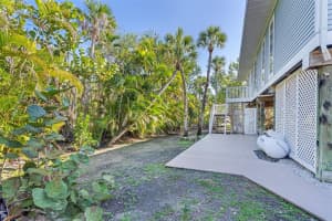 2612 COCONUT DRIVE, SANIBEL, FL 33957 Sold 04/08/24