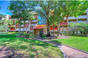 3062 EASTLAND BOULEVARD, CLEARWATER, FL 33761 Sold 09/19/24