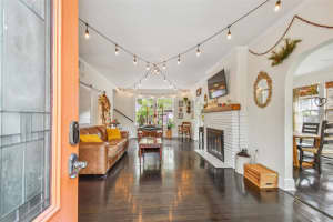1321 22ND AVENUE, ST PETERSBURG, FL 33704 Sold 11/06/24