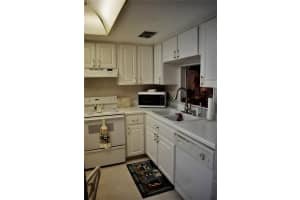2460 NORTHSIDE DRIVE, CLEARWATER, FL 33761 Sold 02/14/25