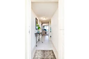 900 COVE CAY DRIVE, CLEARWATER, FL 33760 Sold 12/03/24