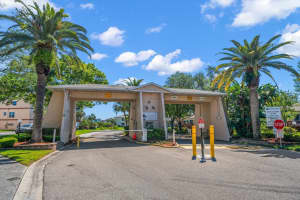 6550 SHORELINE DRIVE, ST PETERSBURG, FL 33708 - MLS#MFRU8235670