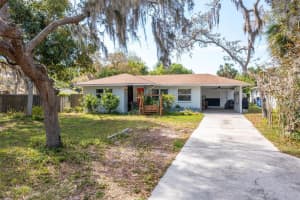 1010 ALCAZAR WAY, ST PETERSBURG, FL 33705 Sold 06/25/24