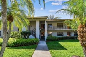 2070 LAKEVIEW DRIVE, CLEARWATER, FL 33763 Sold 11/08/24