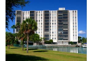 10355 PARADISE BOULEVARD, TREASURE ISLAND, FL 33706 Sold 06/20/24