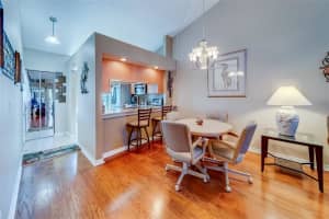 124 SUN ISLE CIRCLE, TREASURE ISLAND, FL 33706 Sold 11/21/24