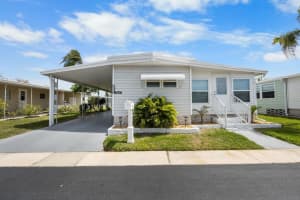 10383 S Lake Dr #246, LARGO