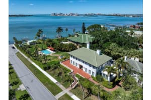 208 MAGNOLIA DRIVE, CLEARWATER, FL 33756 Sold 03/20/25