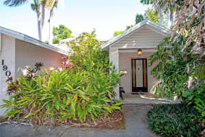 1901 OHIO AVENUE, ST PETERSBURG, FL 33703 - MLS#MFRU8236459