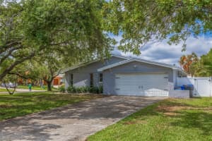 2135 MONTANA AVENUE, ST PETERSBURG, FL 33703 - MLS#MFRU8236690