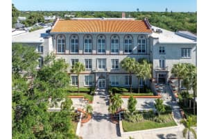 701 MIRROR LAKE DRIVE, ST PETERSBURG, FL 33701 Sold 08/08/25