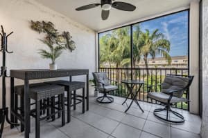 460 PAULA DRIVE, DUNEDIN, FL 34698 Sold 04/07/25