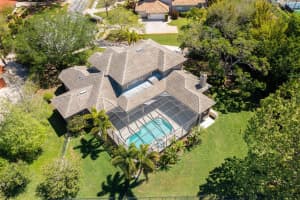 311 SIGNATURE TERRACE, SAFETY HARBOR, FL 34695 Sold 11/05/24
