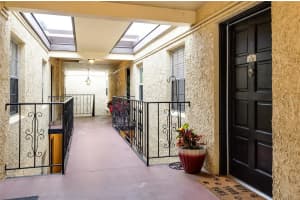 106 ALAMEDA COURT, TAMPA, FL 33609 Sold 07/15/24