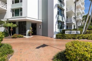 700 BEACH DRIVE, SAINT PETERSBURG, FL 33701 Sold 04/16/25