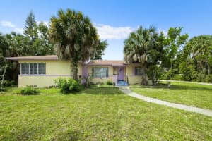 15706 1ST STREET, REDINGTON BEACH, FL 33708 Sold 02/03/25