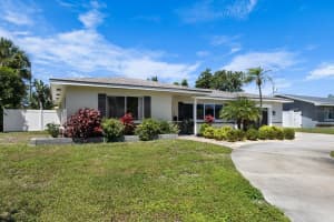 2325 SHORE DRIVE, SAINT PETERSBURG, FL 33705 Sold 09/17/24