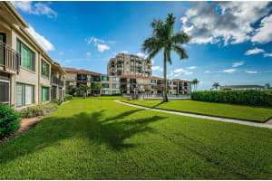 MLS# MFRU8238259, St Petersburg, Florida 33715