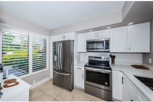 MLS# MFRU8238259, St Petersburg, Florida 33715