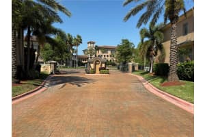620 SAXONY BOULEVARD, ST PETERSBURG, FL 33716 Sold 11/12/24