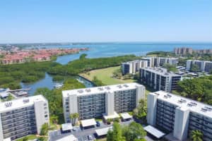 900 COVE CAY DRIVE, CLEARWATER, FL 33760 Sold 09/03/24