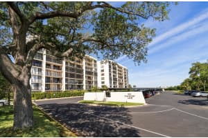 100 OAKMONT LANE, BELLEAIR, FL 33756 Sold 05/24/24