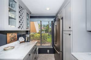 MLS# MFRU8238569, St Petersburg, Florida 33715