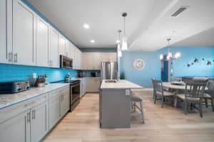300 150TH AVENUE, MADEIRA BEACH, FL 33708 Sold 09/10/25