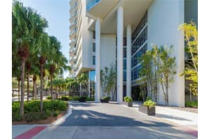 175 1ST STREET, SAINT PETERSBURG, FL 33701 Sold 07/11/24