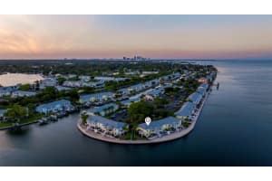 5280 COQUINA KEY DRIVE, SAINT PETERSBURG, FL 33705 Sold 07/03/24