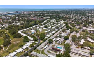 9014 MISSION OAKS BOULEVARD, SEMINOLE, FL 33776 Sold 08/29/25