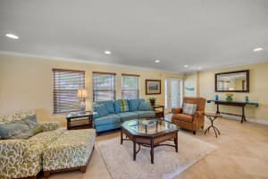 774 HARBOR ISLAND, CLEARWATER BEACH, FL 33767 Sold 11/12/24