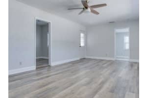 2700 38TH AVENUE, SAINT PETERSBURG, FL 33713 Sold 10/03/24