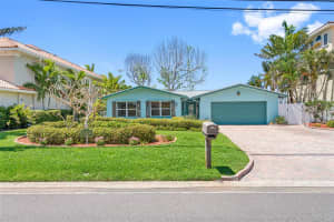 380 115TH AVENUE, TREASURE ISLAND, FL 33706 Sold 07/22/24