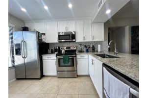 6335 PALMA DEL MAR BOULEVARD, SAINT PETERSBURG, FL 33715 - MLS#MFRU8239797