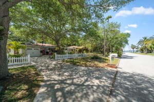 1023 GRANADA STREET, CLEARWATER, FL 33755 Sold 11/14/24