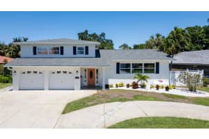 1070 EDEN ISLE DRIVE, SAINT PETERSBURG, FL 33704 Sold 01/08/25