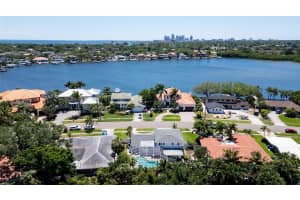 1070 EDEN ISLE DRIVE, SAINT PETERSBURG, FL 33704 Sold 01/08/25