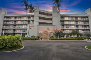 5901 BAHIA DEL MAR CIRCLE, SAINT PETERSBURG, FL 33715 - MLS#MFRU8240185