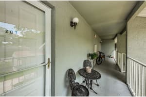1420 OAK HILL DRIVE, DUNEDIN, FL 34698 Sold 09/04/24
